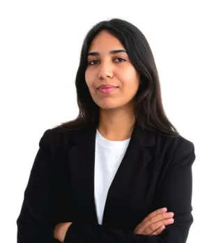 amira-mbarki-digital-marketing-specialist